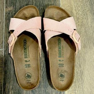 Vegan Birkenstocks- light pink